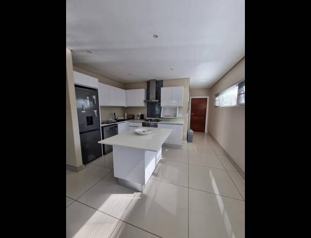 3 BEDROOM PROPERTY TO RENT IN IZINGA RIDGE
